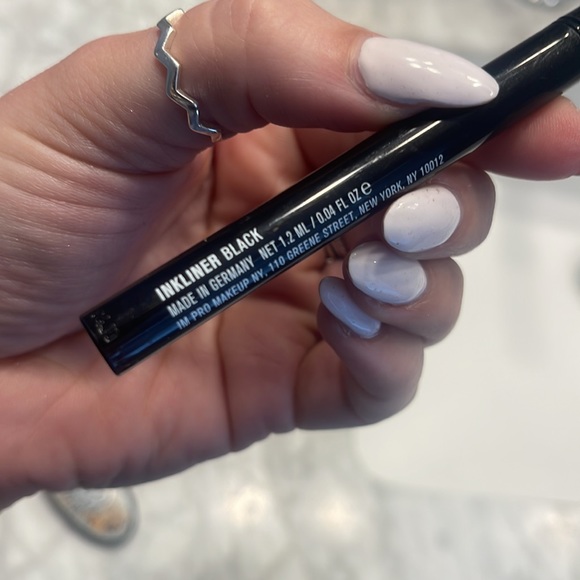IL MAKIAGE ink liner black - Picture 2 of 6